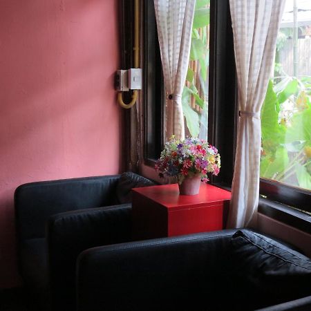 Non House Bangkok บ้านนอนโฮสเทล Экстерьер фото