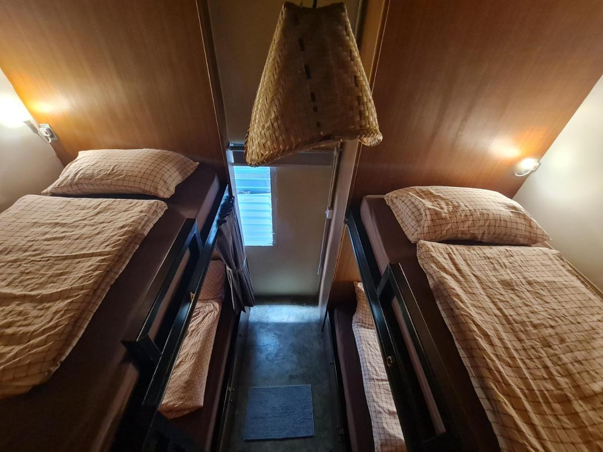 Non House Bangkok บ้านนอนโฮสเทล Номер фото